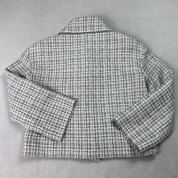 Chanel Tweed Jacket Women's 34 White & Blue Silk Blend Lining - Picture 3 of 15
